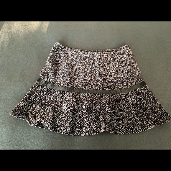 H&M Divided Mini Skirt - Picture 3 of 16